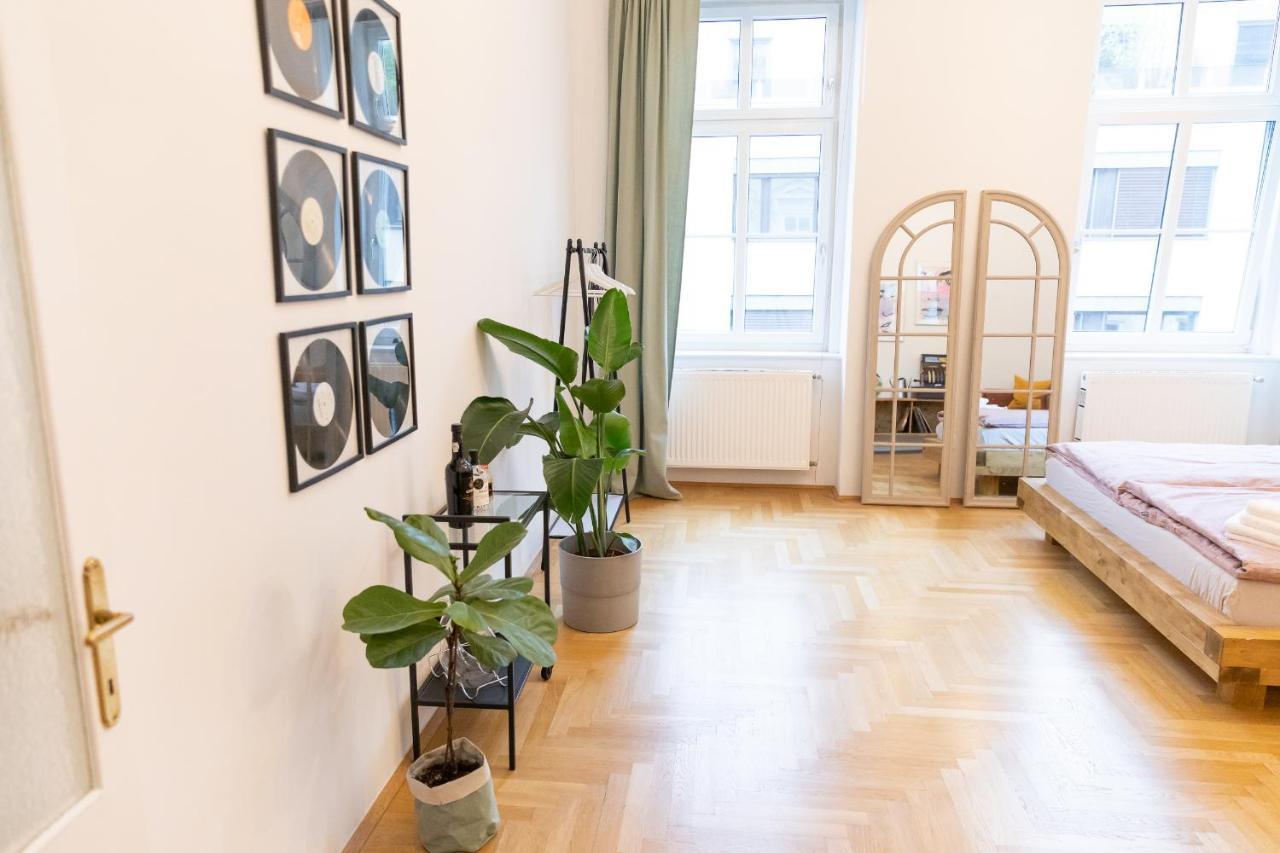 Design Apartments Near Mariahilferstrasse Vienna Luaran gambar